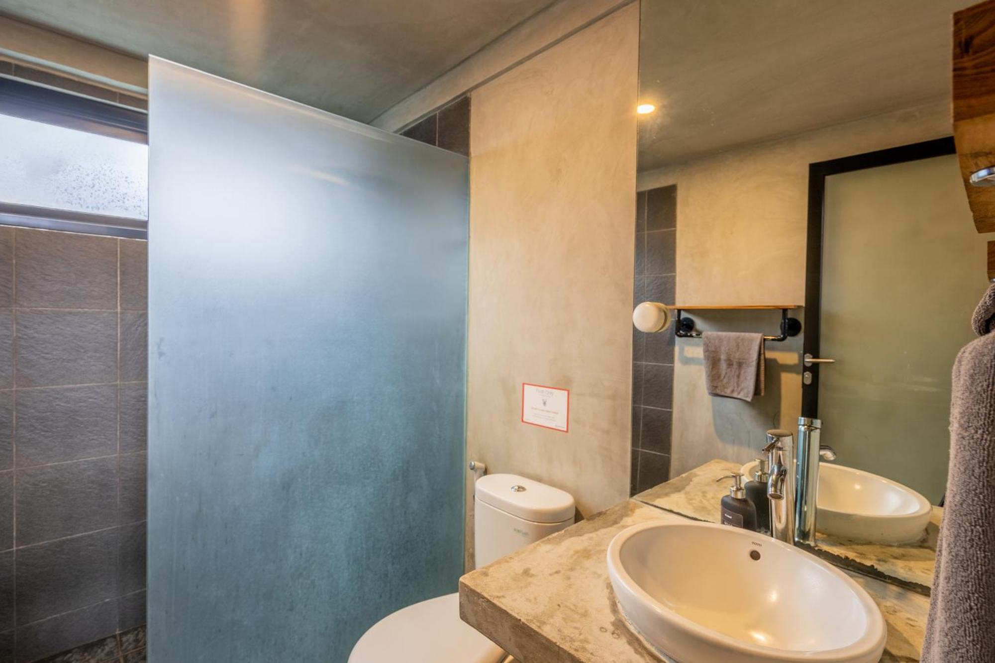 Berawa Loft By Betterplace Canggu Buitenkant foto