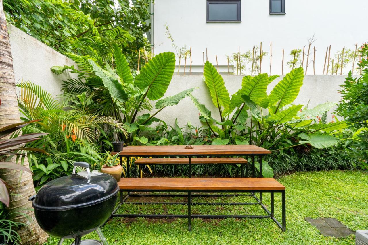 Berawa Loft By Betterplace Canggu Buitenkant foto